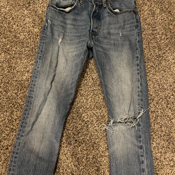 Levi’s 501 high rise jeans! - Picture 3 of 5